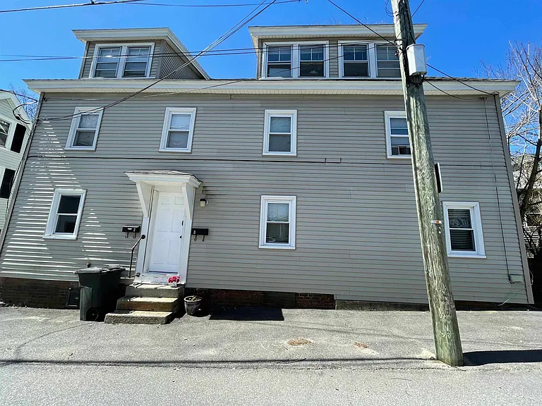 29 Central St #3 — Photo 14