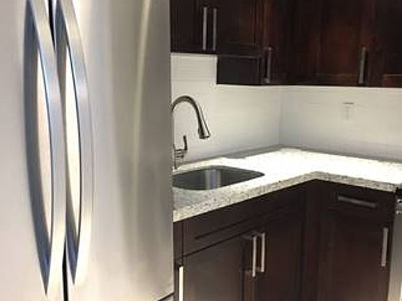3rd image of 1225 West Ave APT 203