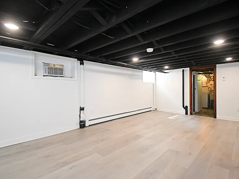 1318 Cherry St — Photo 11