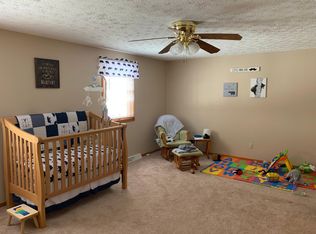 2069 Applegrove St NW, North Canton, OH 44720