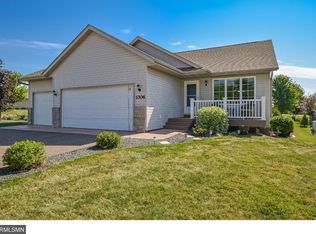 1306 Roberts Rd, Buffalo, MN 55313
