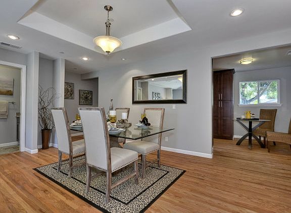 3rd image of 1046 Lois Ave