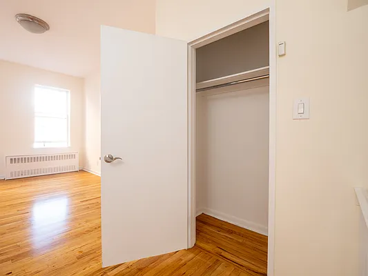 Rented by City Connections Realty | media 20