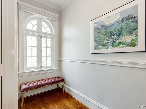 5th image of 601 W Davis Ave #U6