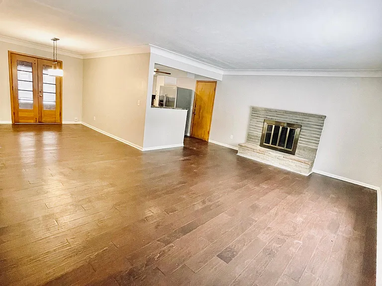 240 Teal Dr — Photo 3