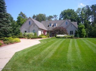 7940 Ashwood Dr SE, Ada, MI 49301