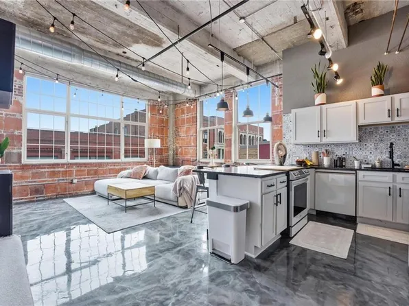 321 W 7th St APT 407, Kansas City, MO 64105