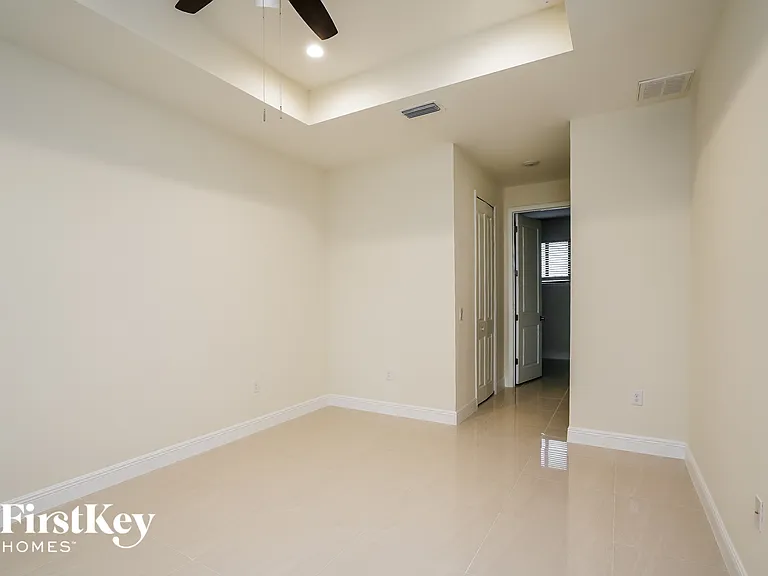 3404 26th St SW — Photo 7