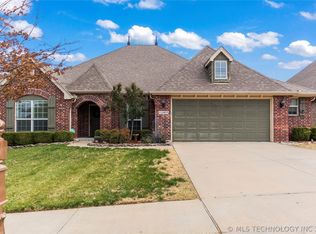 13405 S 20th St, Bixby, OK 74008