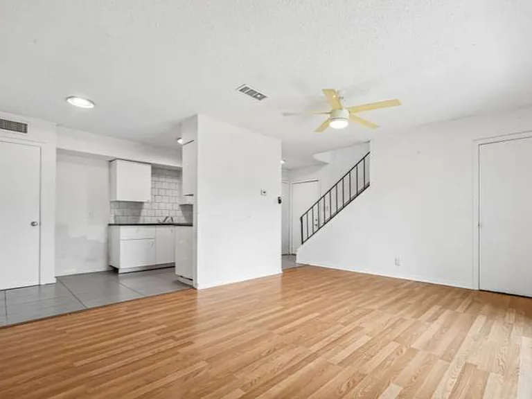 2301 Mission Hill Dr — Photo 8