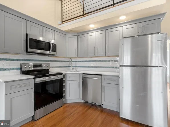 6607 Ridge Ave #C, Philadelphia, PA 19128