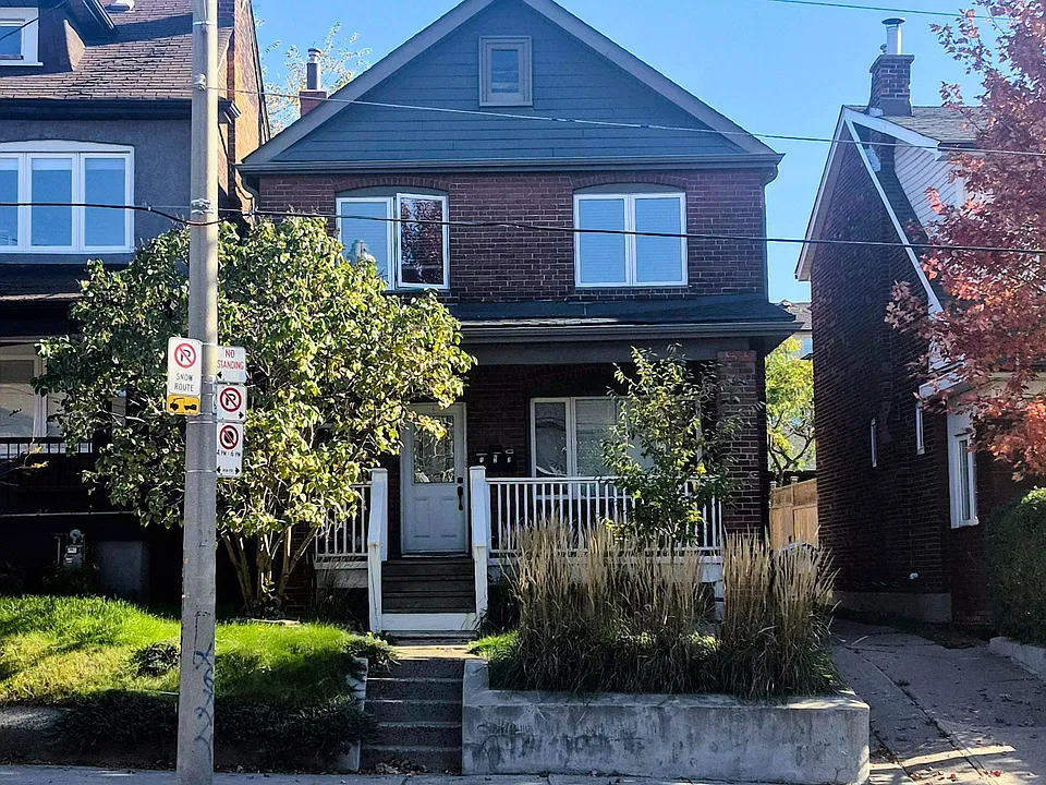 1575 Dufferin St #LOWER