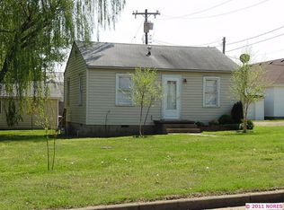 213 W Modoc Ave, Nowata, OK 74048