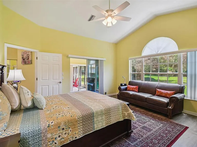 12728 Flamingo Pkwy — Photo 33