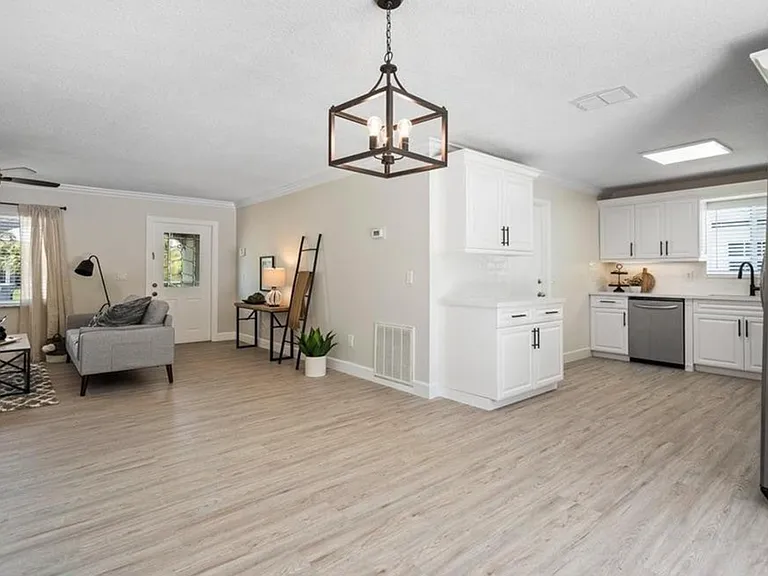 10884 Gantry St — Photo 5