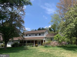 3 Manor Ridge Dr, West Windsor, NJ 08550
