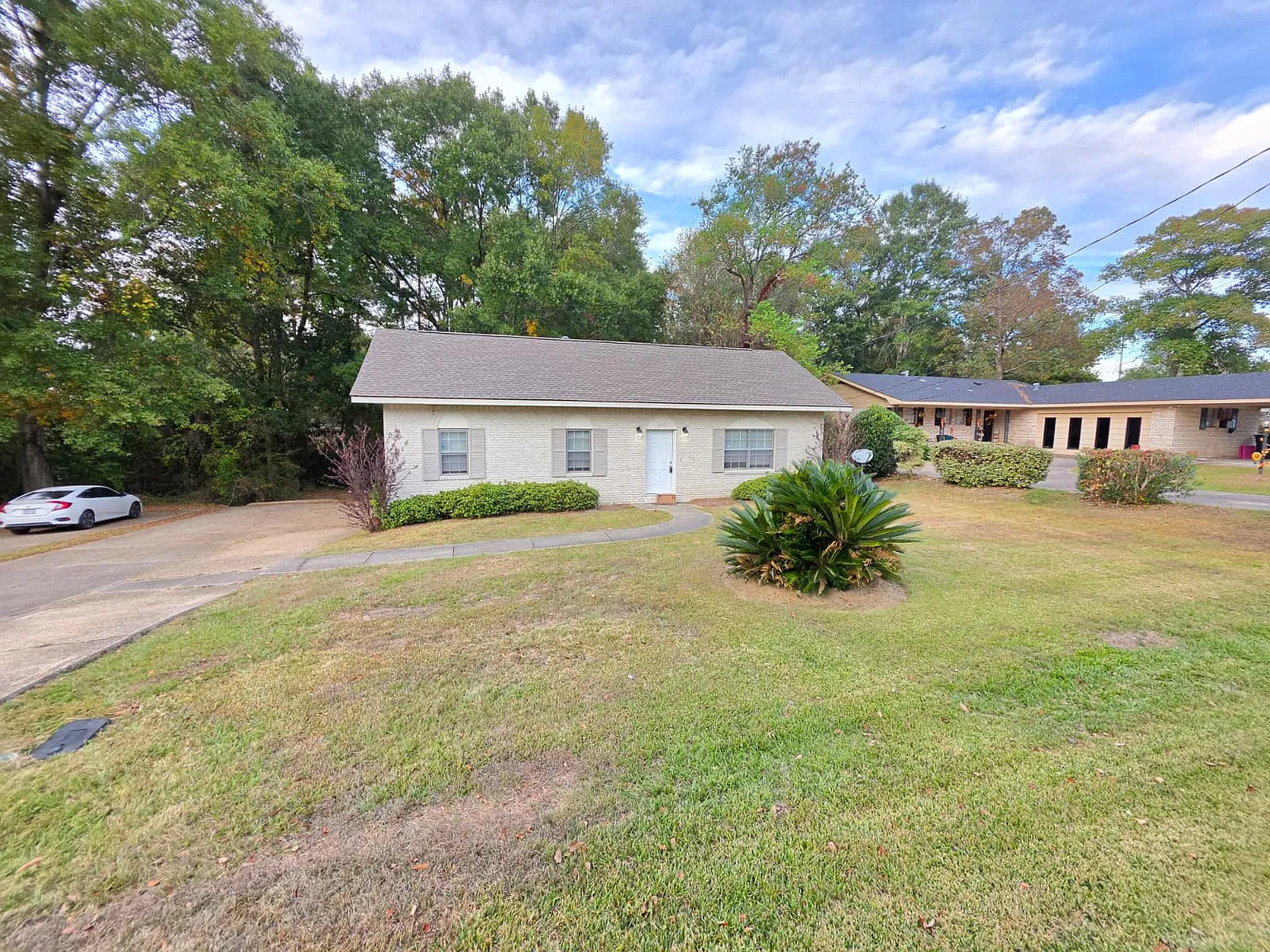 4409 Bayview Drive - 1 — Photo 2