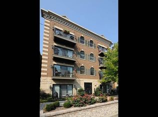 1148 W Roscoe St APT 1E, Chicago, IL 60657