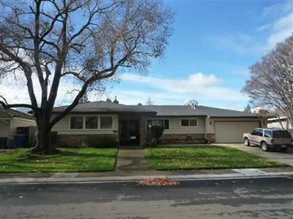 6344 Oakridge Way, Sacramento, CA 95831