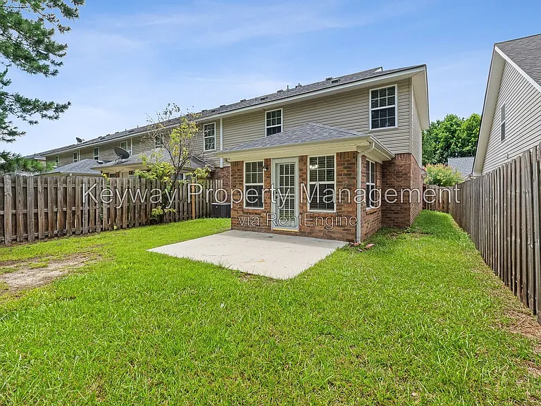 615 Goodale Ln — Photo 23