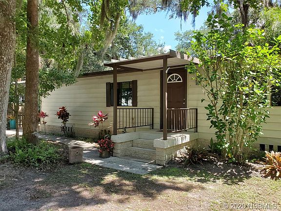 2nd image of 2071 Porto Blvd
