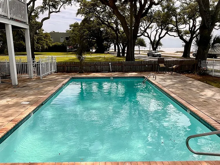 1496 Beach Blvd #B — Photo 25