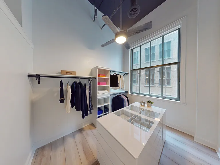 120 S State St #4 — Photo 7