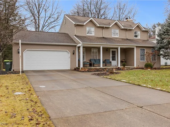 32257 Hickory Ln, Avon Lake, OH 44012