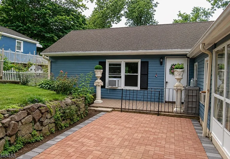 129 Hickory Tavern Rd — Photo 1