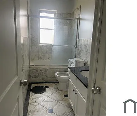 5535 S Wabash Ave #3 — Photo 4