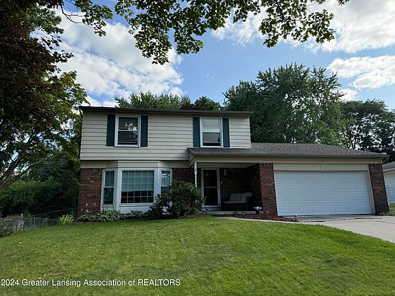 2nd image of 4229 Oakcrest Dr