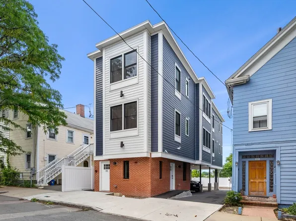 19 Suffolk St #2, Chelsea, MA 02150