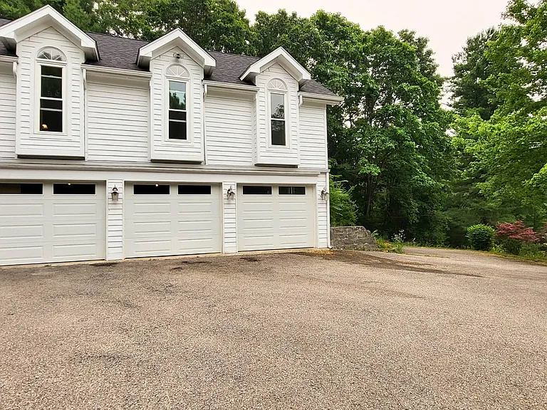 19 Friendship Ln — Photo 14