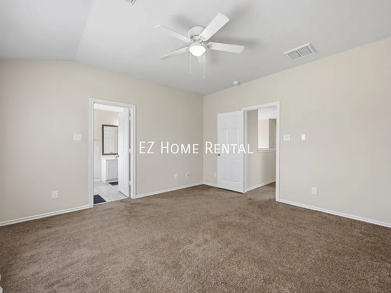 2951 Hackamore Hollow Ln — Photo 14