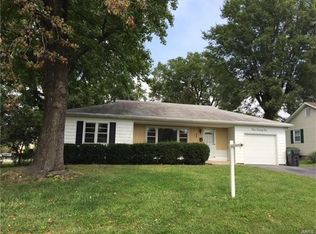 421 Oliver Lee Dr, Belleville, IL