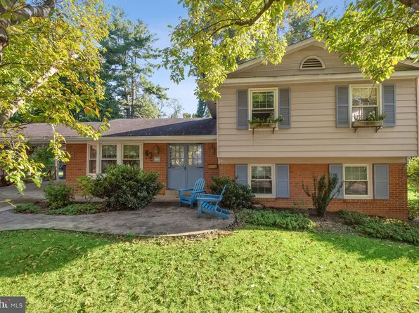 13 Marcus Ct, Rockville, MD 20850