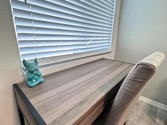 Work Desk