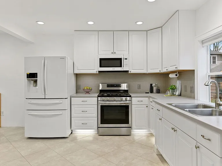 117 Cedar Lake Road South — Photo 1