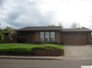 416 Greenacre Dr NW, Salem, OR