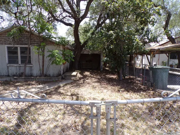 853 S PARK ST LOT 19, Uvalde, TX 78801