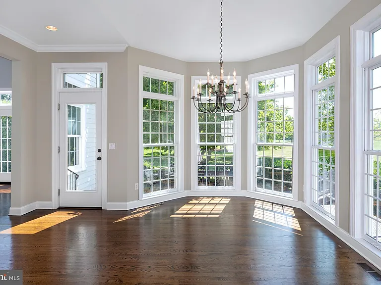 3 Maidstone Ct — Photo 12