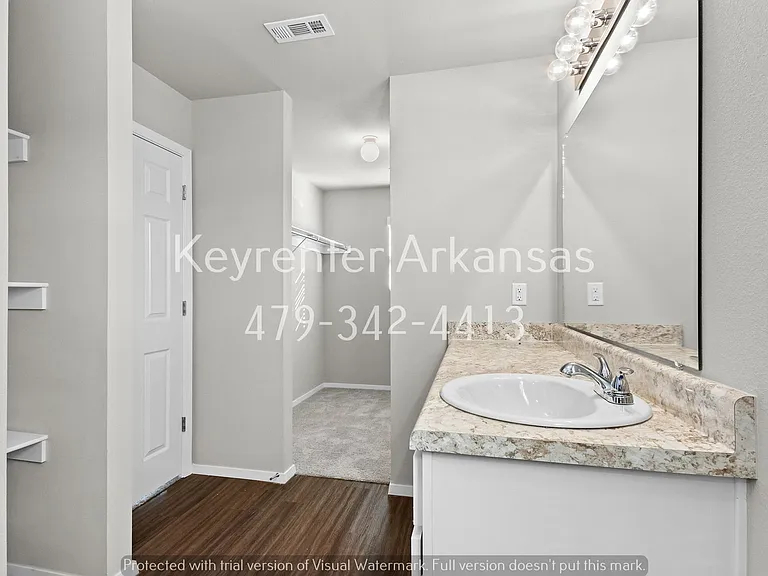 811 E Sparrow Cir — Photo 25