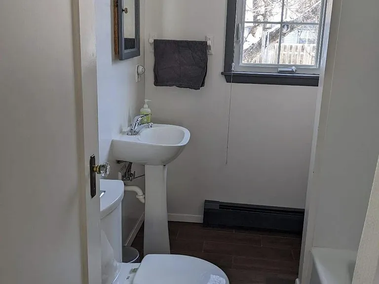 318 S 9th Ave — Photo 9