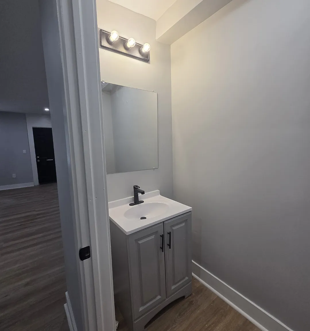 3 bed, 1.5 bath, 1500 sqft, $2,000 — Photo 4