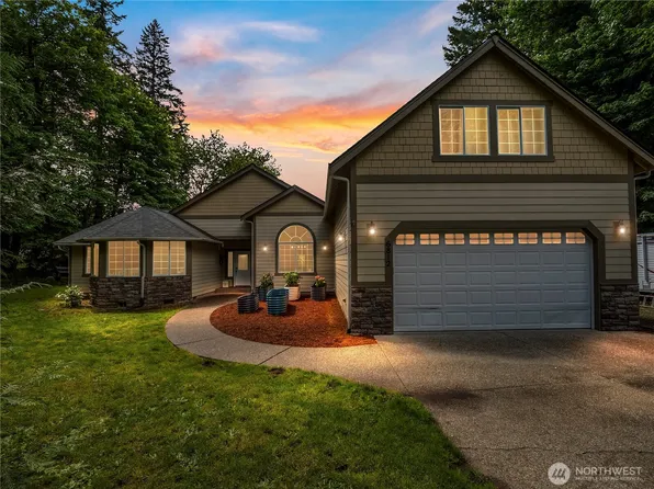 6812 Old Forest Lane, Tumwater, WA 98501