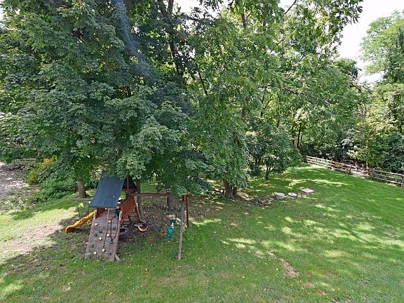 2nd image of 3045 Williams Creek Dr