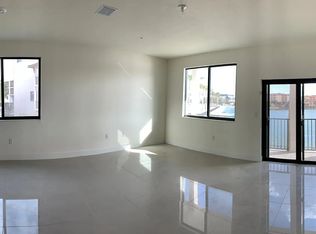 4718 NW 84th Ct, Doral, FL 33166