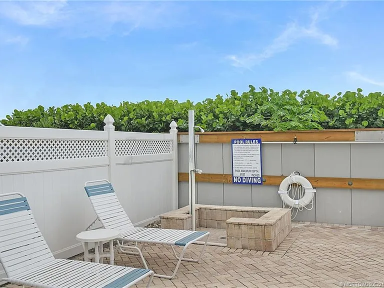 2375 NE Ocean Blvd #E402 — Photo 45