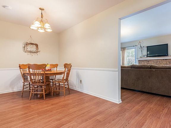 5th image of 1457 N Saxony Dr SE #14