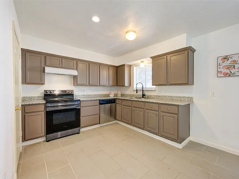 4403 Willow Beach Dr — Photo 21